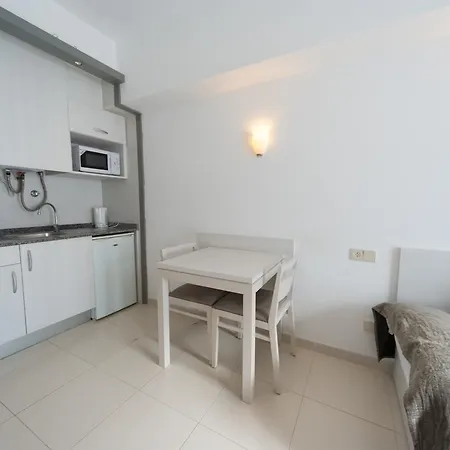 Apartamento Cabot Tres Torres *