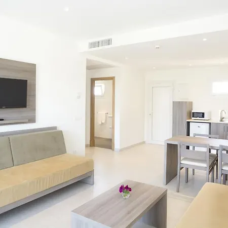 Apartamento Cabot Tres Torres *