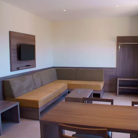 Cabot Tres Torres Apartmán *