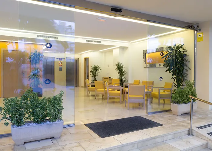 Cabot Tres Torres アパート