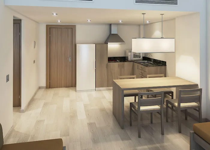 Cabot Tres Torres プラヤ・デ・パルマ